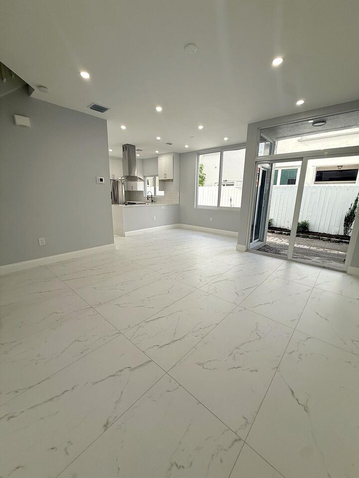 Property Photo:  3705 Valais Drive  FL 33021 