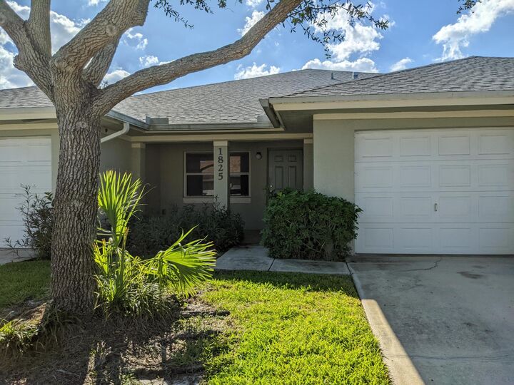 Property Photo: 1825 E Royal Tern Lane B FL 34982