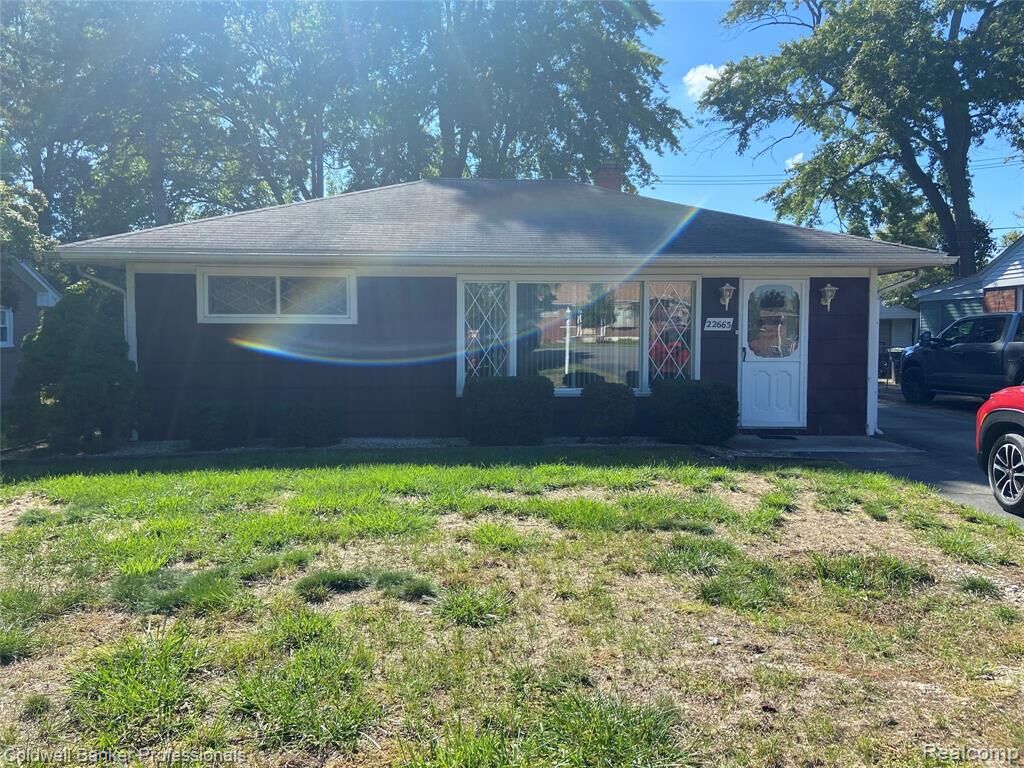 Property Photo:  22665 Cloverlawn Street  MI 48180 