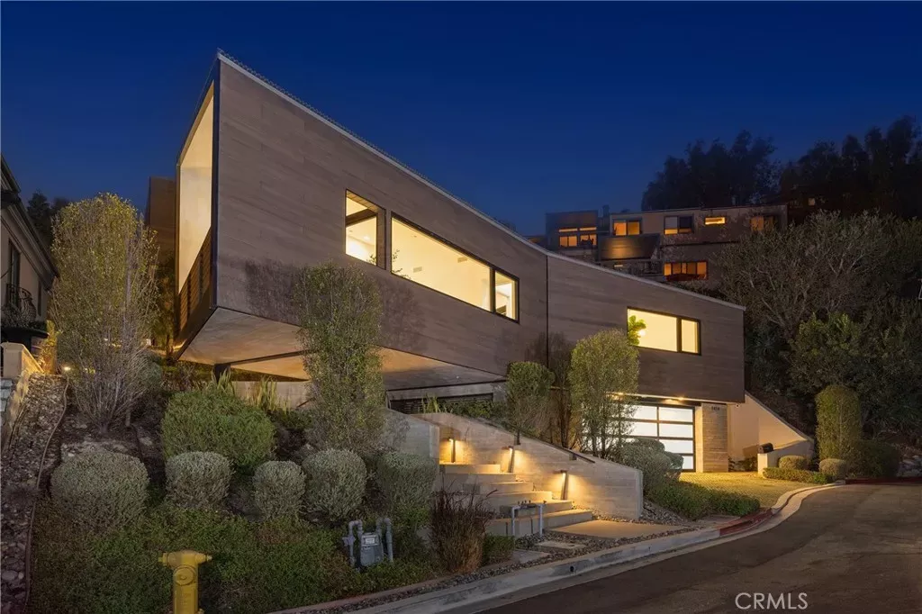 Property Photo:  1414 Dunning Drive  CA 92651 