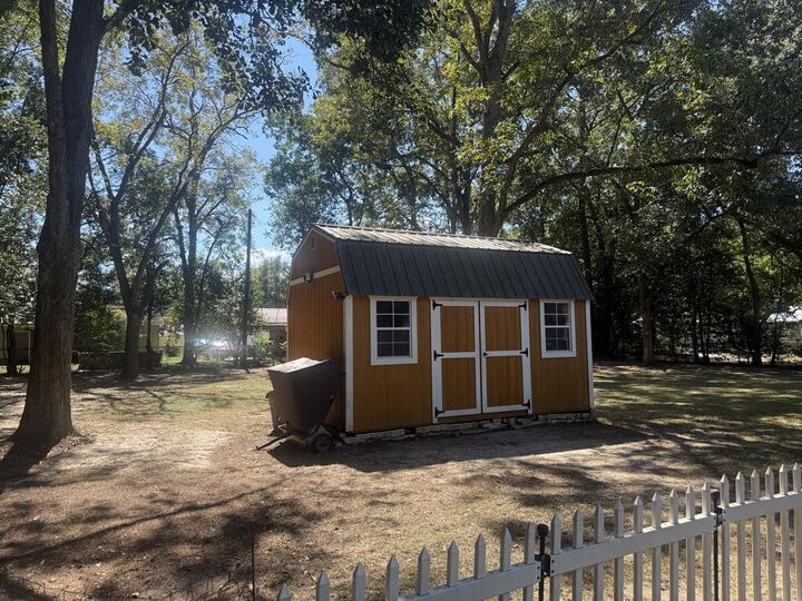 Property Photo:  502 Vassar  AL 36301 