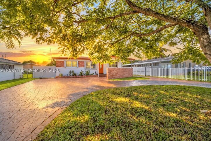 Property Photo:  6508 Plunkett St  FL 33023 