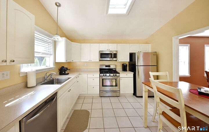 Property Photo: 75 Laurel Street CT 06512