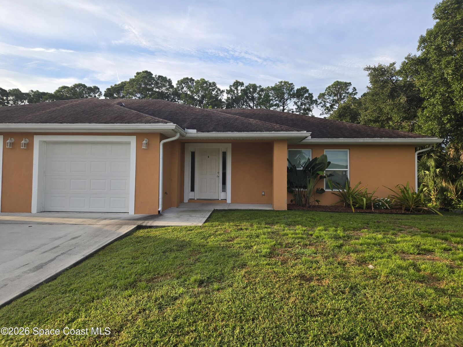 Property Photo:  1624 Espejo Street SE  FL 32909 
