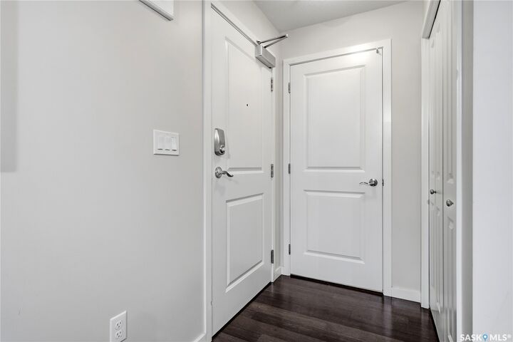 Property Photo:  1510 Neville Drive 207  SK S4Z 0A3 