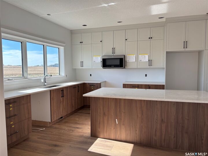Property Photo: 49 Meadowlark Trail SK S7K 3P3