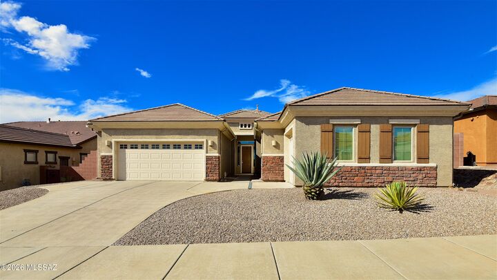 Property Photo:  5460 W Dry Creek Court  AZ 85658 