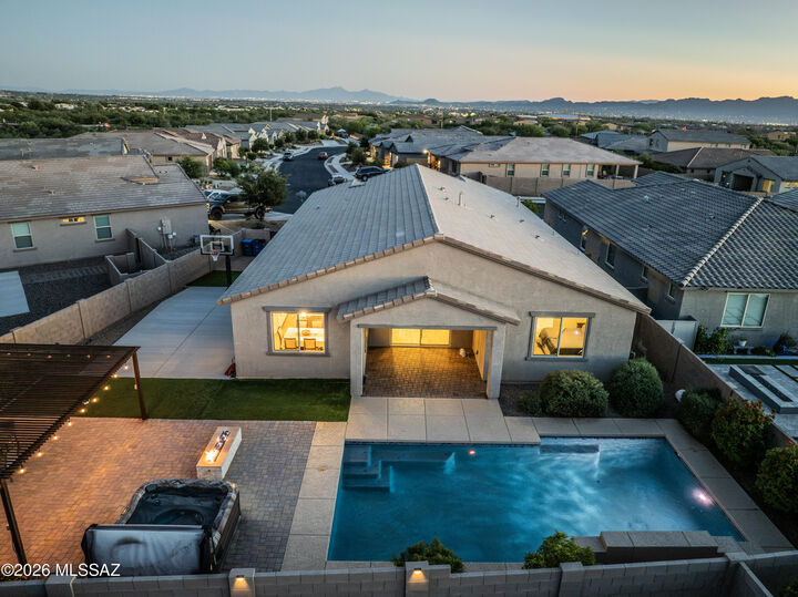 Property Photo:  2286 W Azure Creek Loop  AZ 85742 