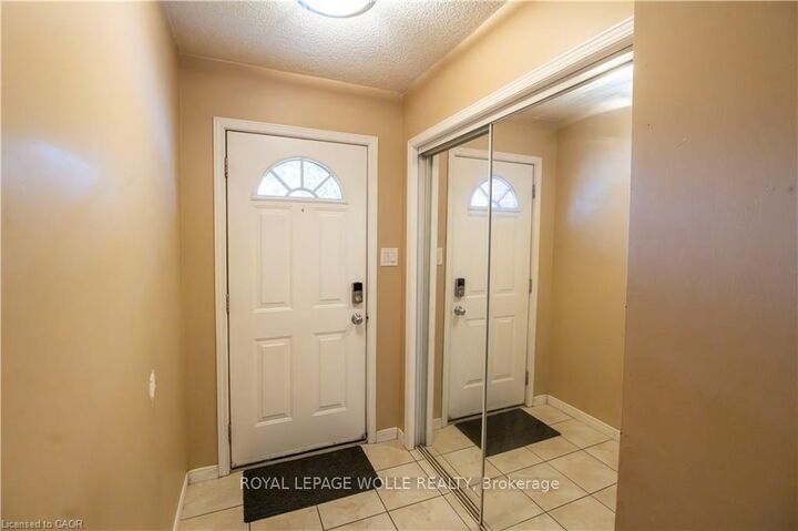 Photo de la propriété:  400 Wilson Avenue 7  ON N2C 2S1 