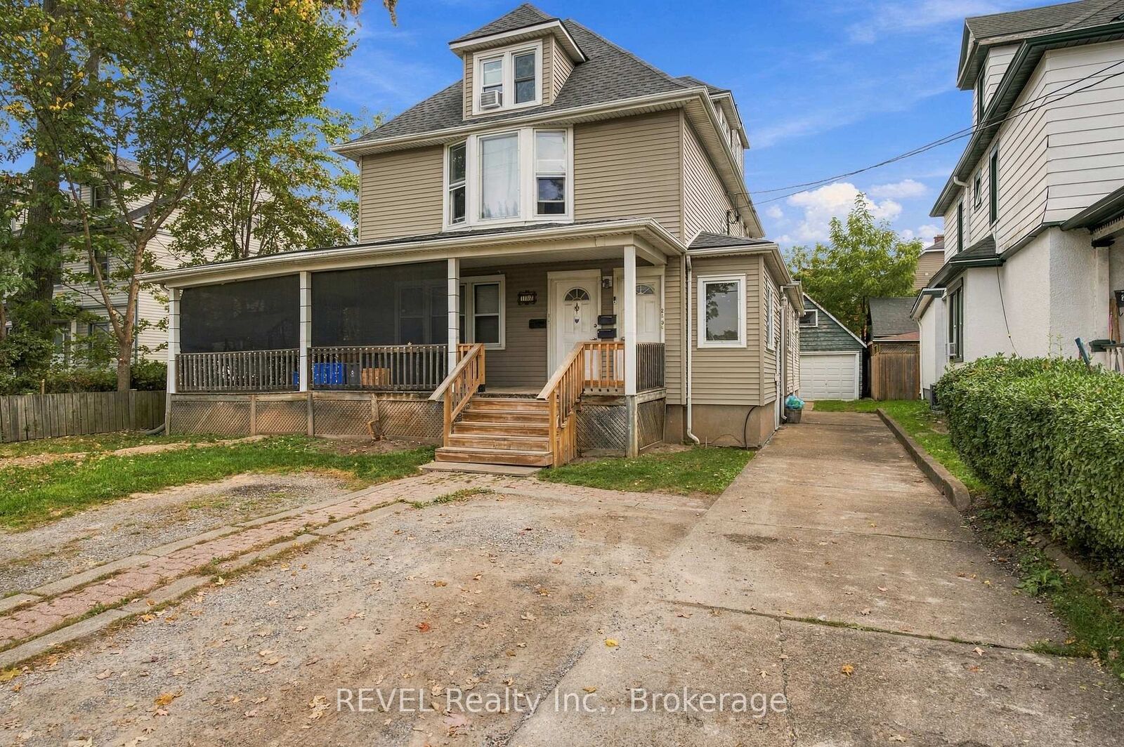 Property Photo:  132 Hellems Avenue  ON L3B 3B3 