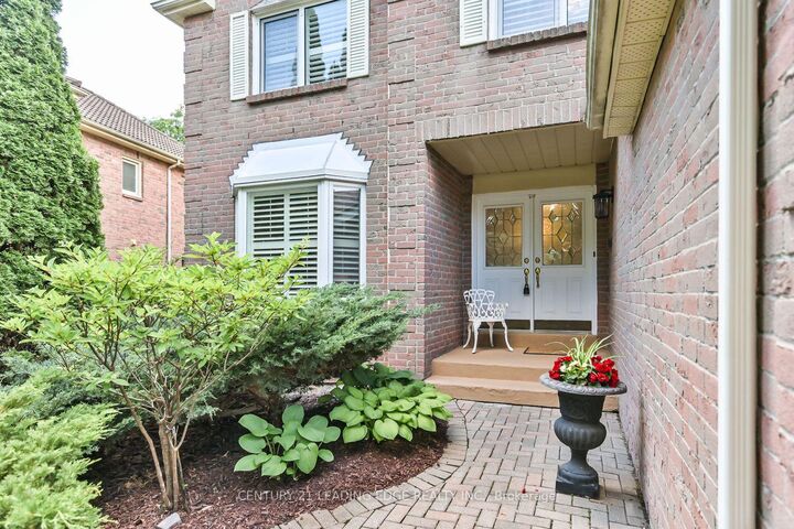 Property Photo:  14 Montrose Crescent  ON L3R 7Z8 