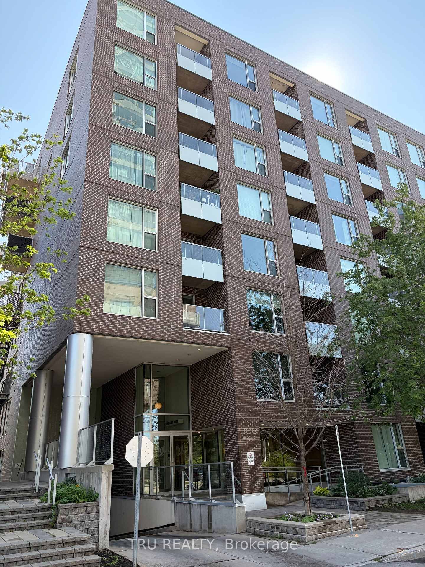 Property Photo: 300C Lett Street 706 ON K1R 0A7
