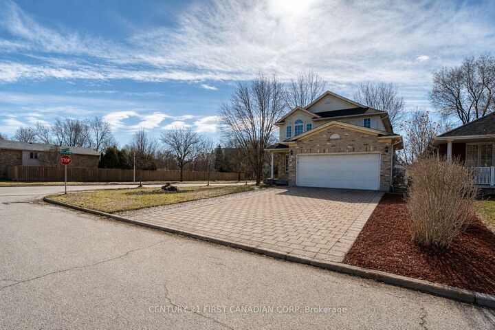 Property Photo:  89 McTaggart Court  ON N5X 3L9 