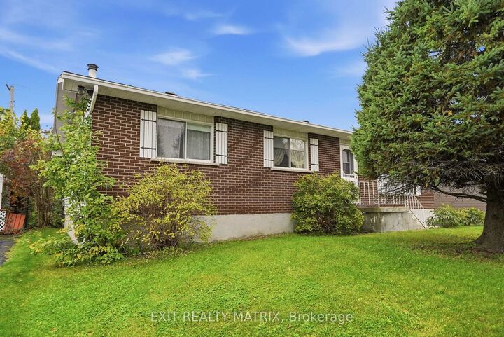Property Photo:  815 Edmond Street  ON K6A 3C6 
