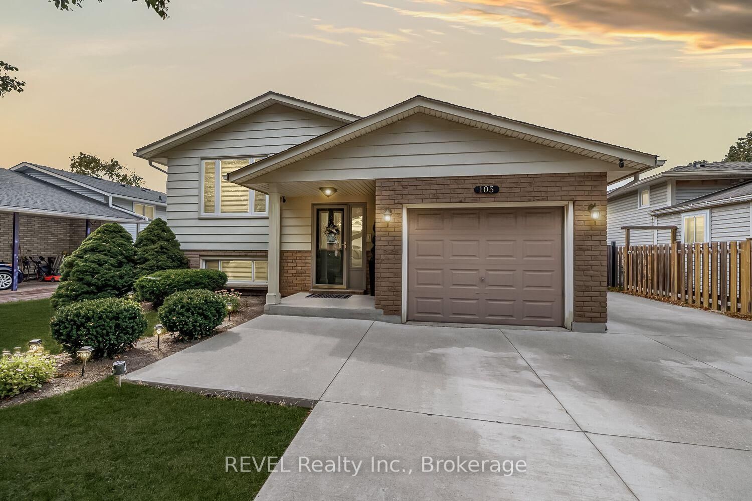 Property Photo: 105 Elma Street ON L2N 6Z8