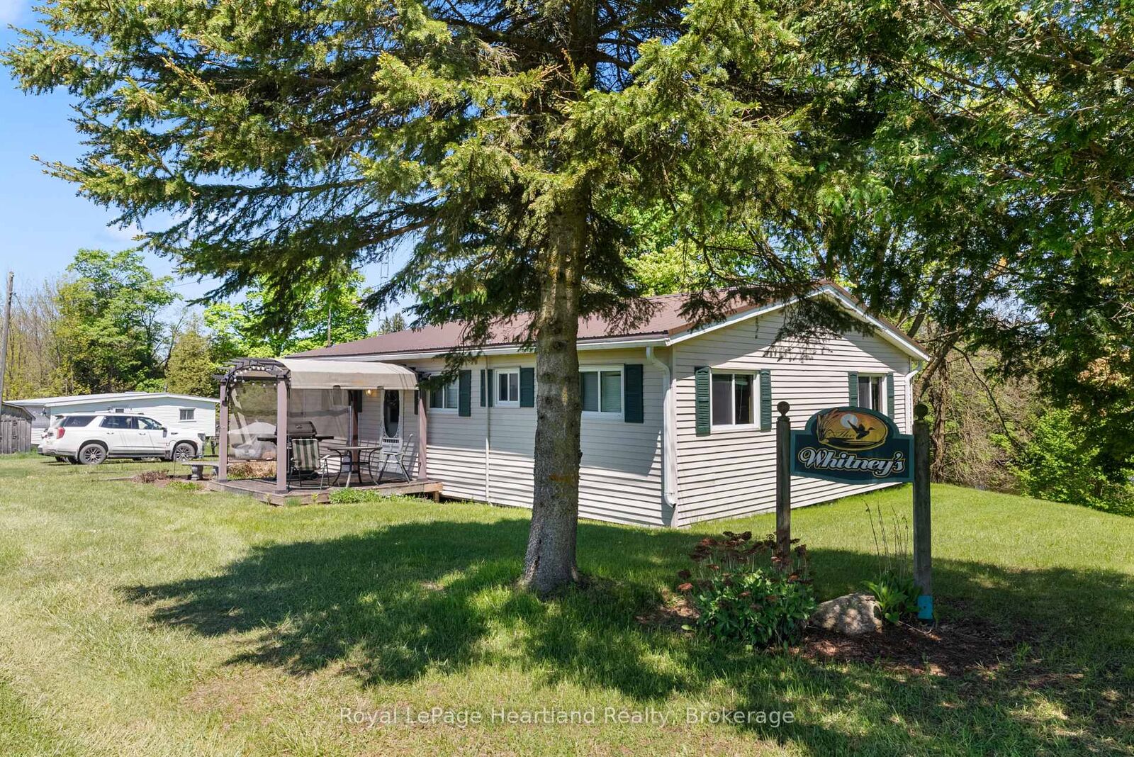 Property Photo:  48 Poechman Lane  ON N0G 2V0 