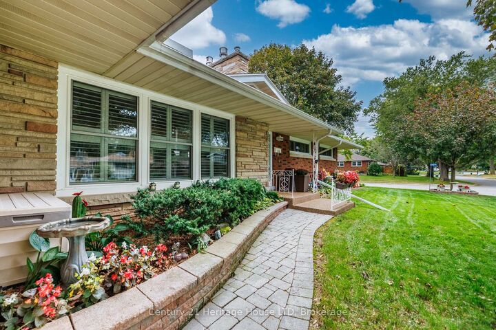 Property Photo: 5159 Shirley Avenue ON L2E 5C3