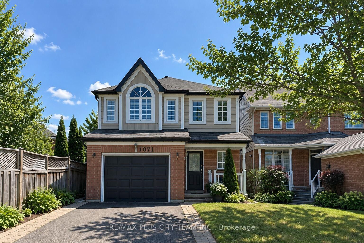 Property Photo:  1071 Summitview Crescent Bsmt  ON L1K 2K5 