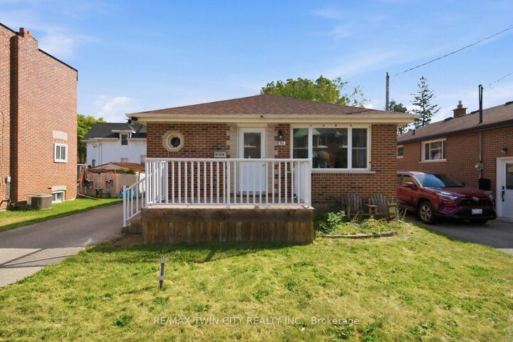 Property Photo:  146 Superior Street  ON N3S 2L4 