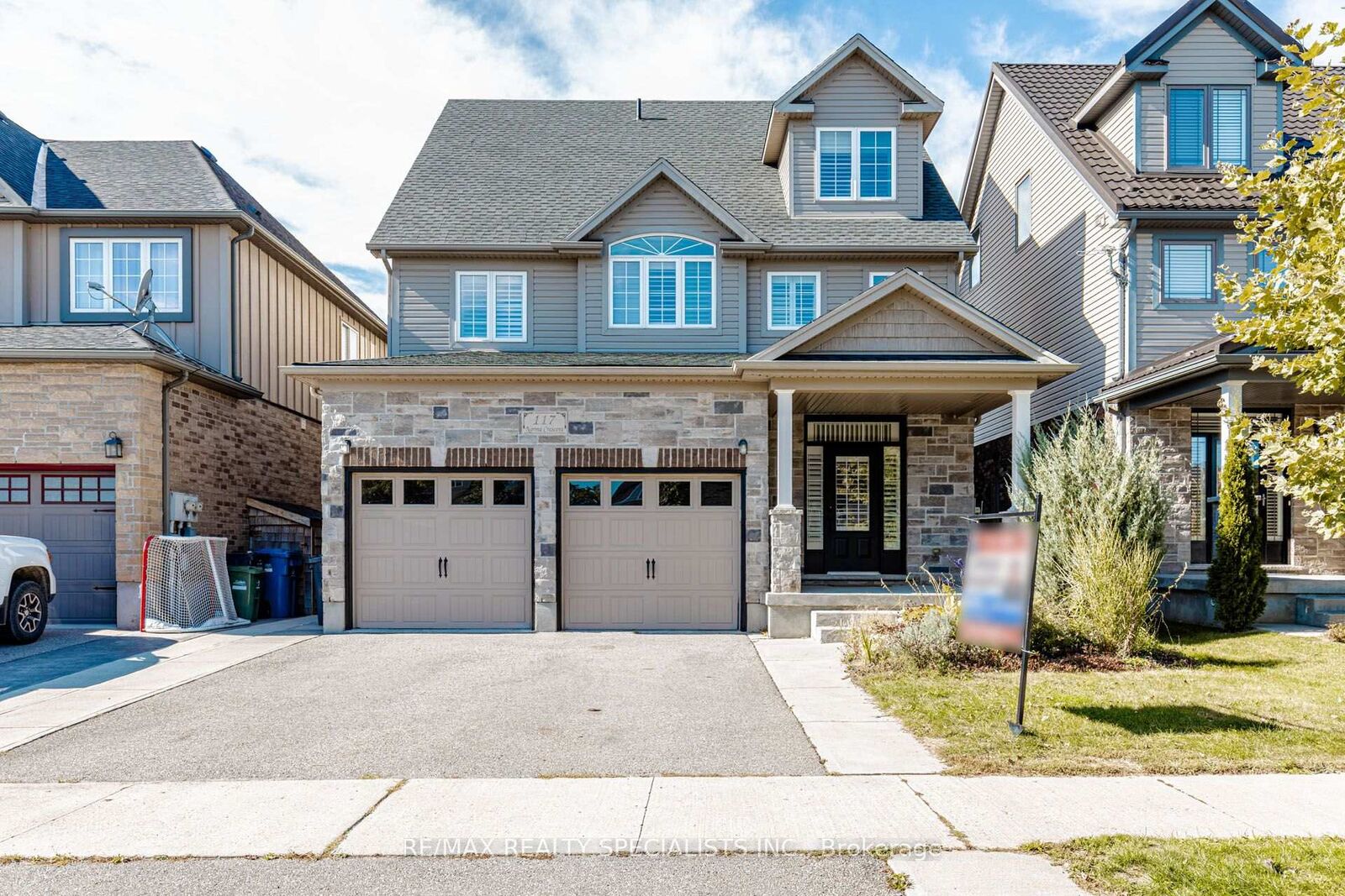 Property Photo:  117 Norma Crescent Main &Amp Upper  ON N1E 0K5 
