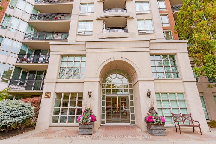 Property Photo:  28 William Carson Crescent 815  ON M2P 2H1 