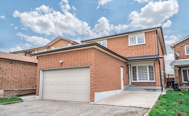 Property Photo:  37 Loire Court Upper  ON M9V 4Z7 