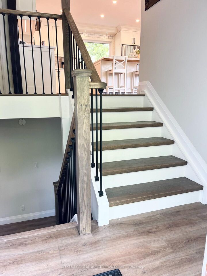 Property Photo:  689 Ravenshoe Road  ON L9P 1R2 