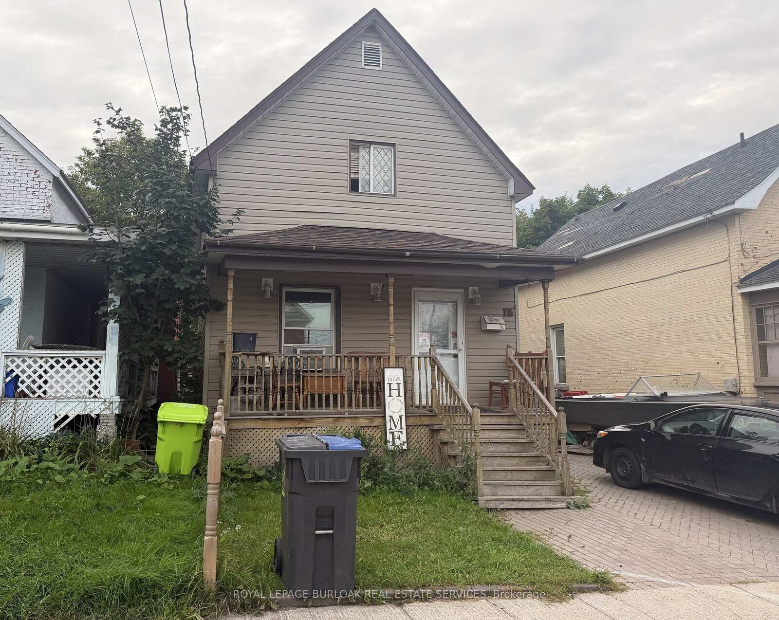 Property Photo:  16 Abbott Street  ON P6A 2V9 