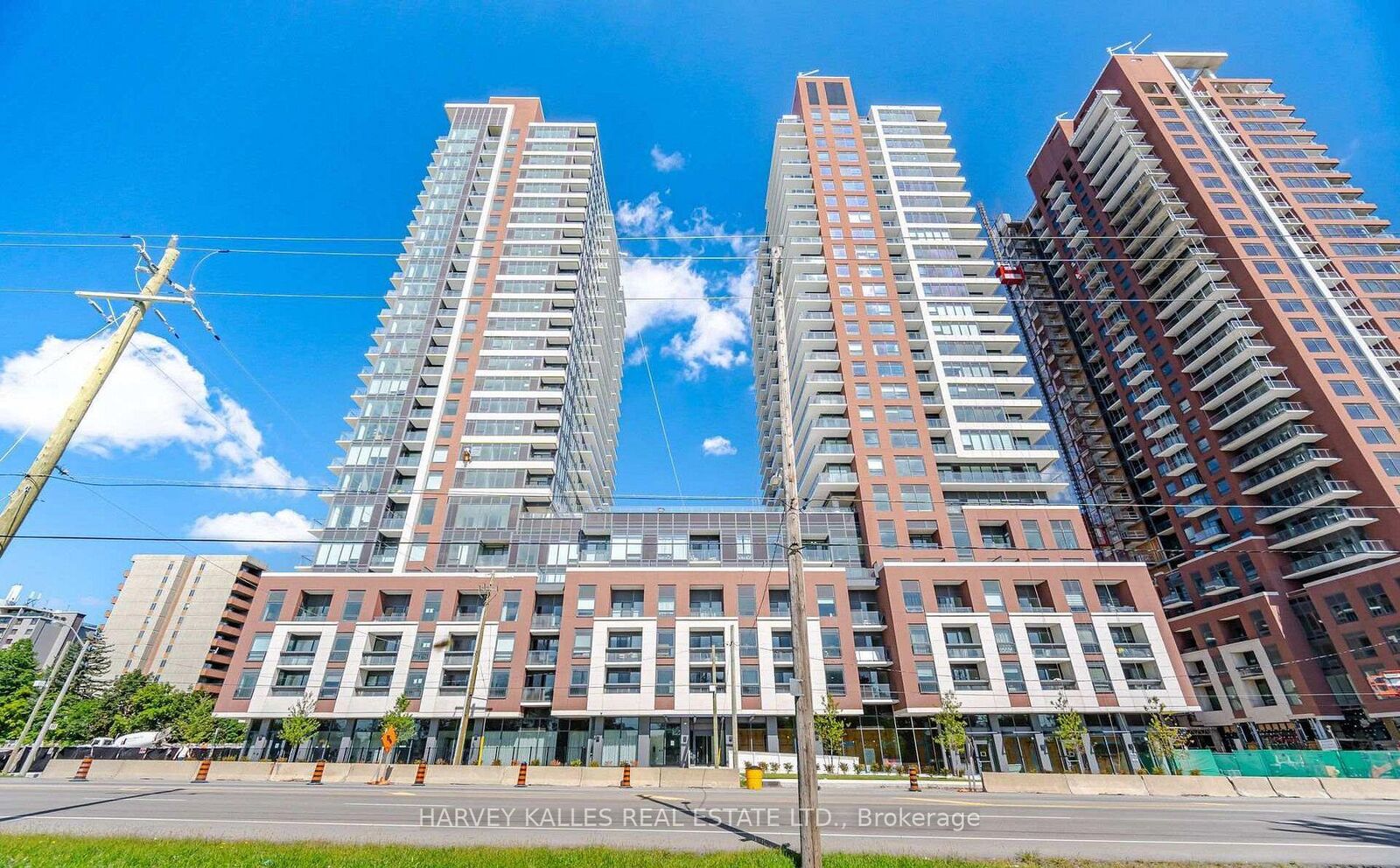 Property Photo:  4010 Eglinton Avenue W 2220  ON M9A 4M2 
