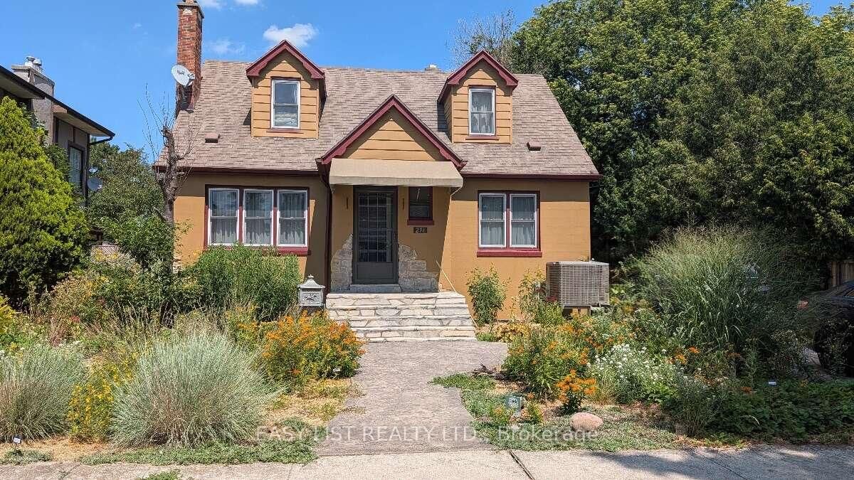 Property Photo:  271 Joseph Street  ON N7L 3H3 