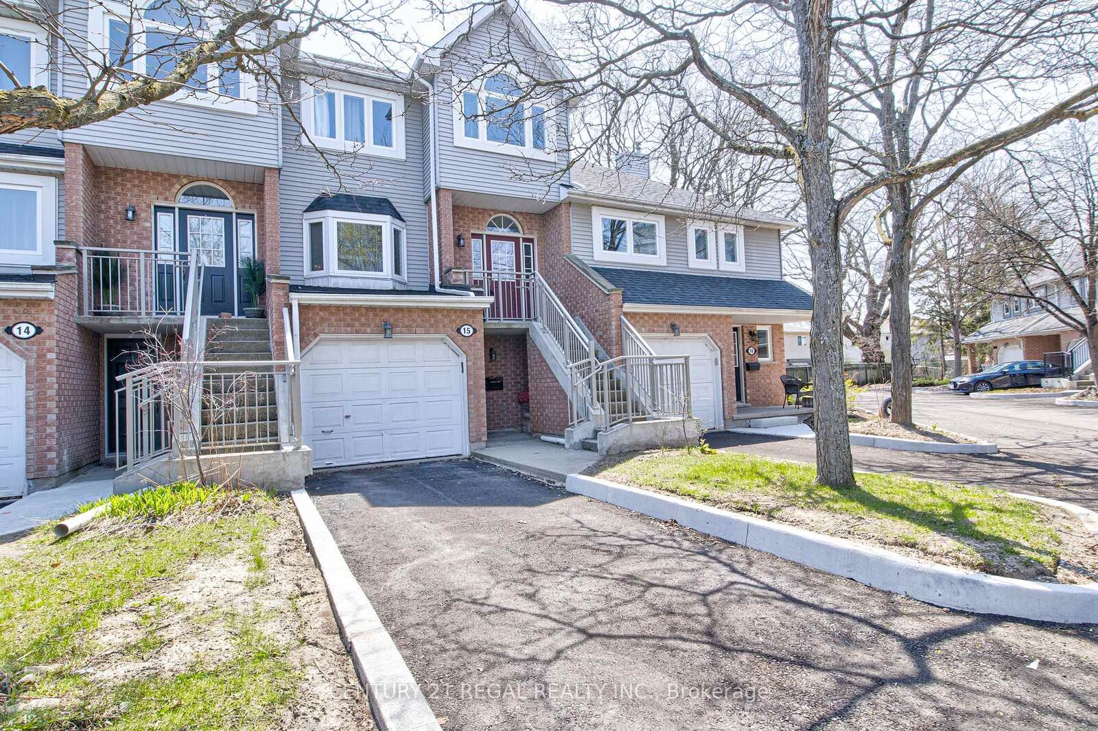 Property Photo:  310 Christopher Drive 15  ON N1P 1B4 