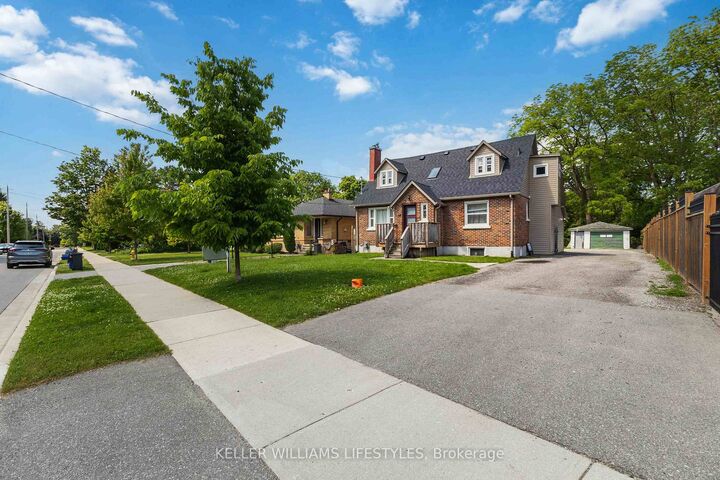 Property Photo:  88 Britannia Avenue Upper  ON N6H 2J2 