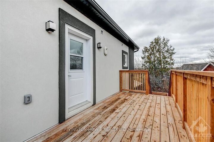 Property Photo:  413 Donald B Munro Drive 1  ON K0A 1L0 