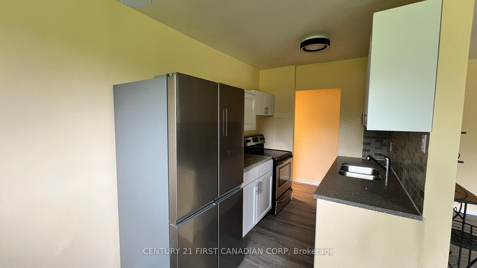 Property Photo:  1830 Dumont Street 207  ON N5W 2S1 