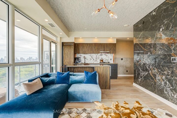 Property Photo:  501 St Clair Avenue W 1902  ON M5P 0A2 