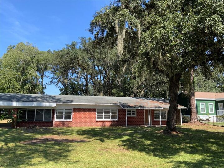 Property Photo:  1437 Cashen Drive  FL 32034 