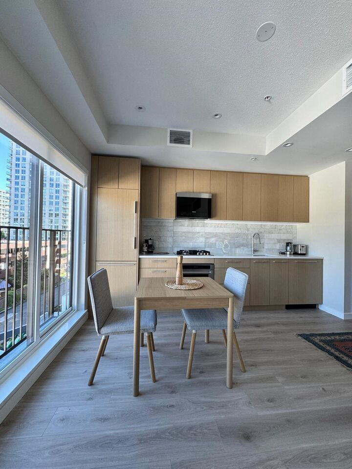 Property Photo:  110 E 17th Street 410  BC V7L 0K4 