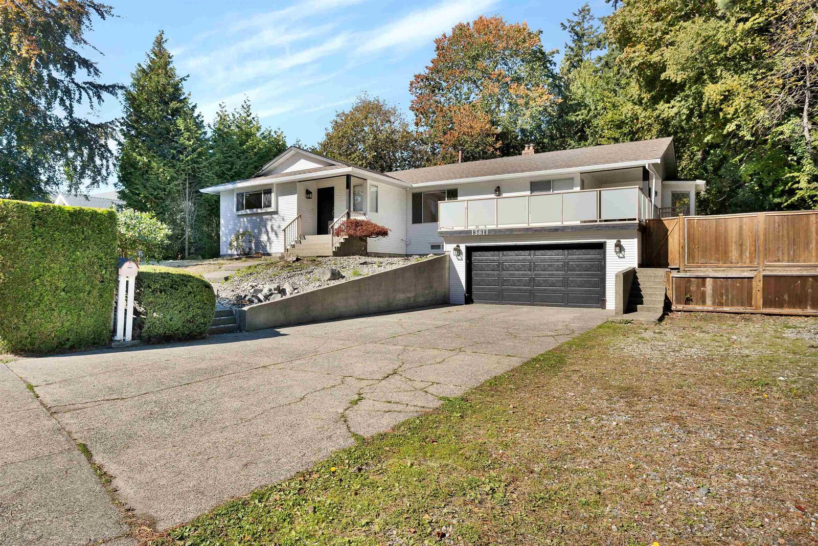Property Photo:  13811 17 Avenue  BC V4A 7C2 