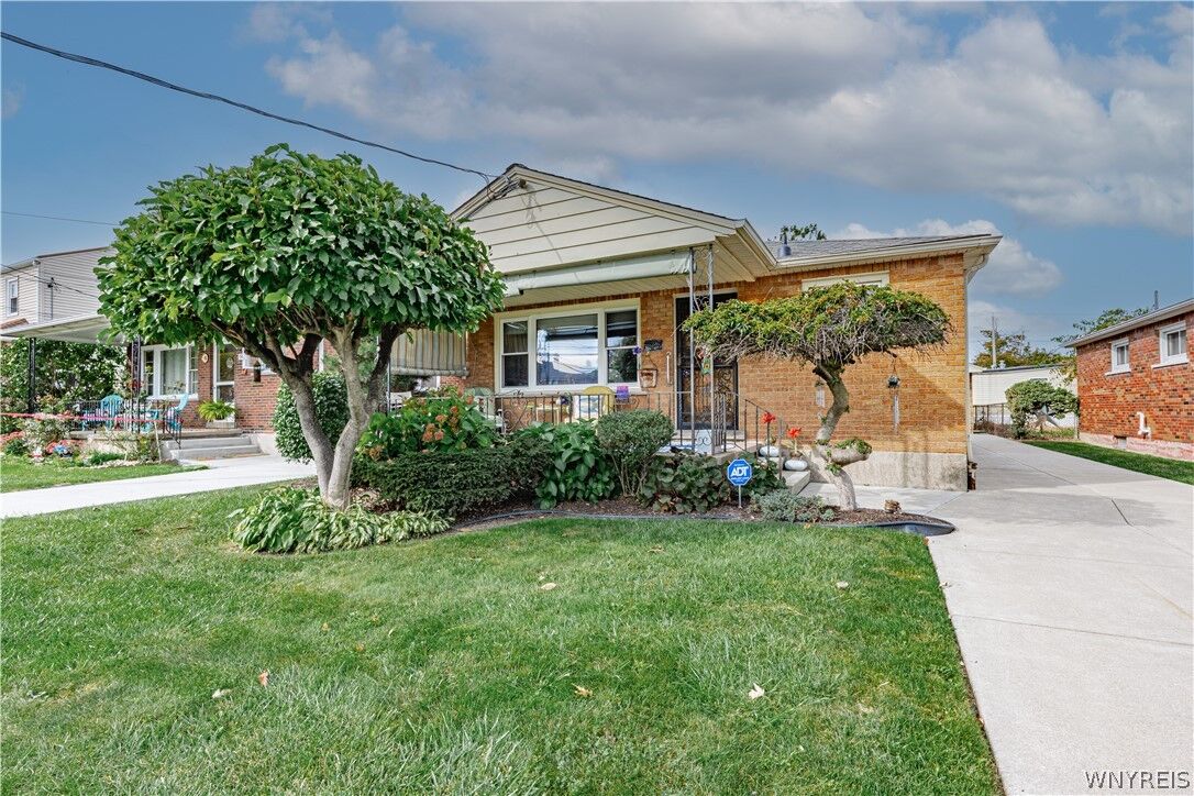 Property Photo:  746 82nd Street  NY 14304 