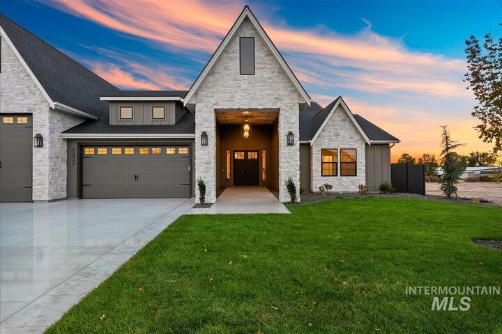 Property Photo: 9833 S Peregrine Falcon Ave. ID 83686
