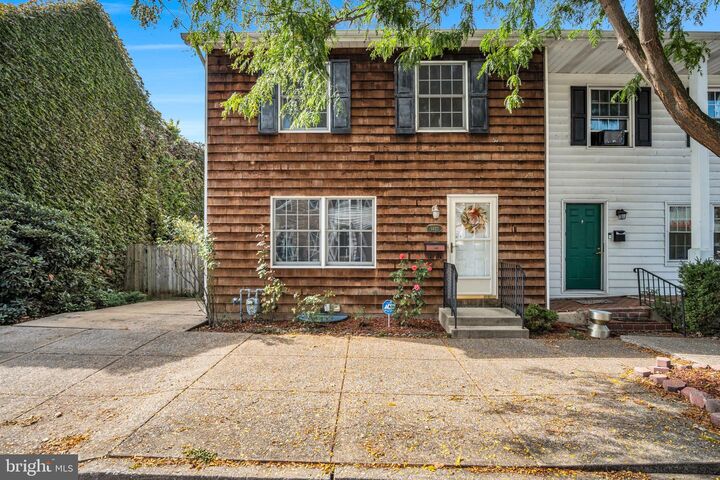 Property Photo:  1422 Green Street  PA 17102 