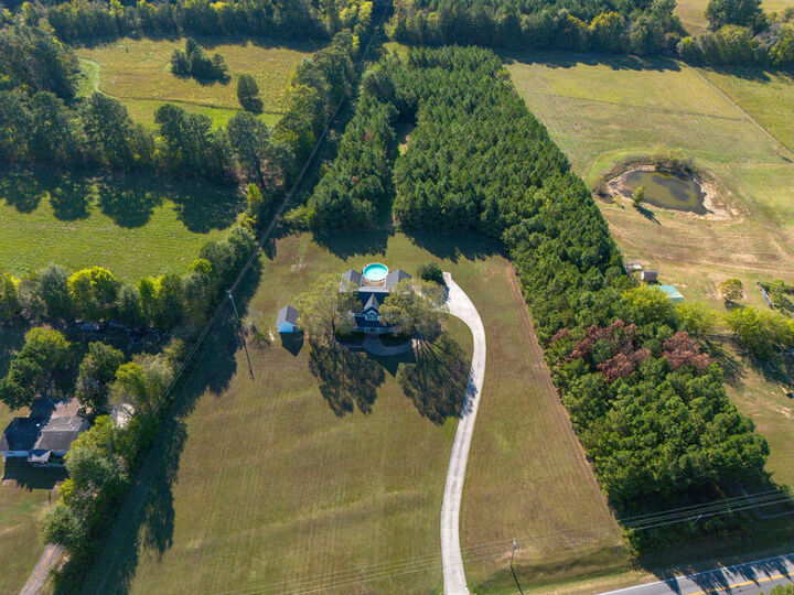 Property Photo: 3863 Mount Pleasant Road GA 30720