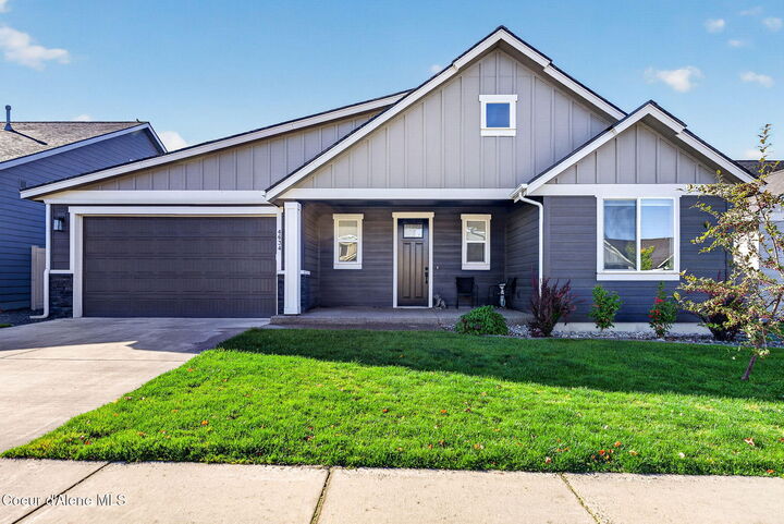 Property Photo:  4634 E Corsac Fox Ave  ID 83854 