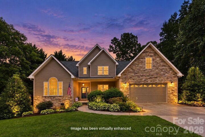Property Photo: 47 Drakes Meadow Lane NC 28704