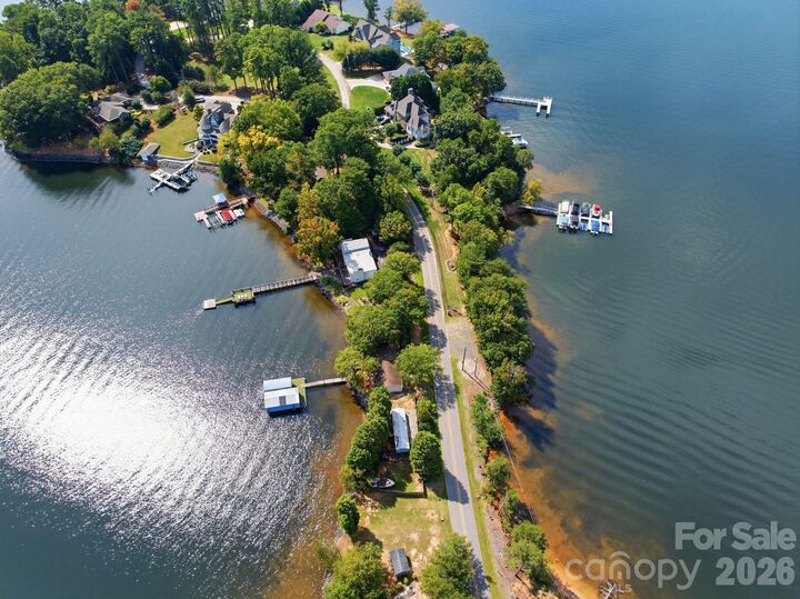 Property Photo:  413 Tuskarora Trail  NC 28117 