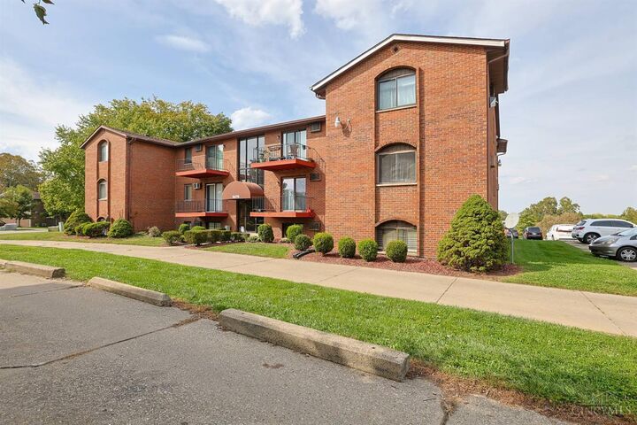 Property Photo: 5476 Camelot Drive OH 45014