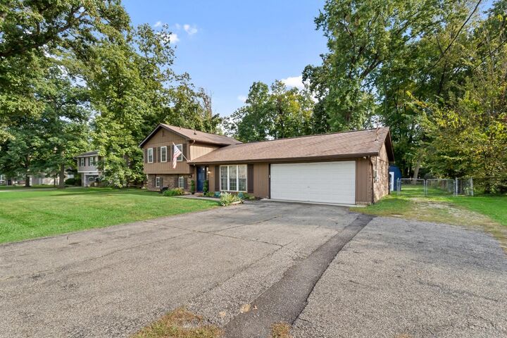 Property Photo:  1147 Ferris Road  OH 45102 