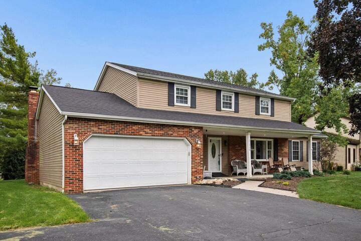 Property Photo: 11730 Huntington NW Way OH 43147