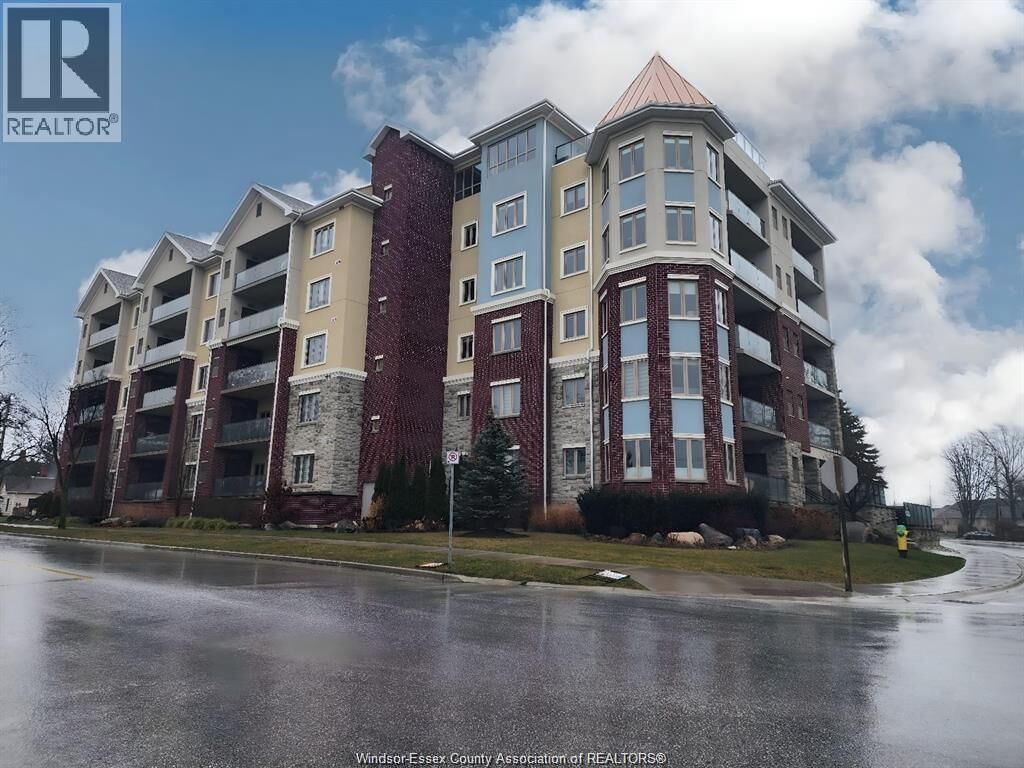 Property Photo:  6 Park 205  ON N9Y 0E7 