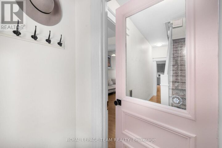Property Photo:  275 Arlington Avenue  ON K1R 5T1 